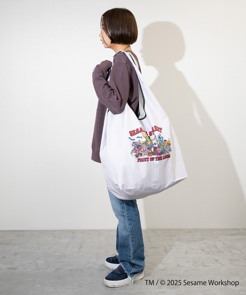 FRUIT OF THE LOOM（フルーツオブザルーム）の「SESAME STREET×FTL Lサイズエコバッグ / セサミグラフィック / コンパクト（エコバッグ/サブバッグ・メンズ・パープル/ライトグレー/アイボリー・FREE）」の5枚目の写真