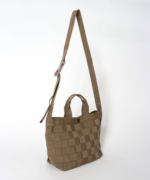 MAISON CANVVAS（メゾンキャンバス）の「PETA TOTE (M)【MAISON CANVVAS/メゾン キャンバス】（トートバッグ・レディース・カーキ・フリー）」の7枚目の写真