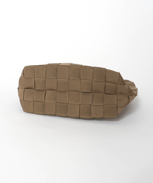 MAISON CANVVAS（メゾンキャンバス）の「PETA TOTE (M)【MAISON CANVVAS/メゾン キャンバス】（トートバッグ・レディース・カーキ・フリー）」の9枚目の写真