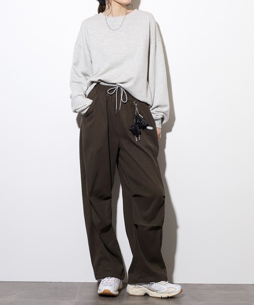 .WORKS(ドットワークス)の「.works チャーム付パラシュートパンツ(その他パンツ・レディース・シルバー×ブラック/ブラック/ダークグレー/カーキ・M)」の22枚目の写真