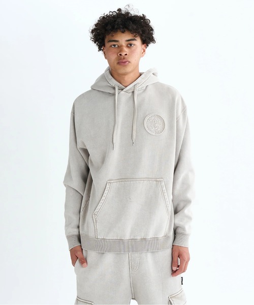 DC SHOES(ディーシーシューズ)の「25 HIDDEN PH /DCセットアップ対応バックロゴ刺繍プルオーバーパーカー・フーディー(スウェット・メンズ・アンティークシルバー/ブラック系その他/ブラック×ブラック/グレイッシュベージュ・MEDIUM/X-LARGE/LARGE)」の12枚目の写真