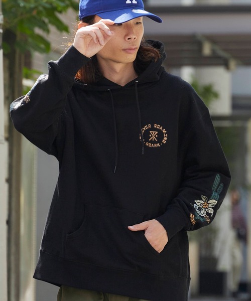 ROARK REVIVAL（ロアークリバイバル）の「ROARK REVIVAL/ロアークリバイバル "F.ROAMING"P/O HOOD SWEAT リラックスシルエット グラフィックデザイン フーディー（パーカー・メンズ・ブラック・L/XL/M）」の19枚目の写真
