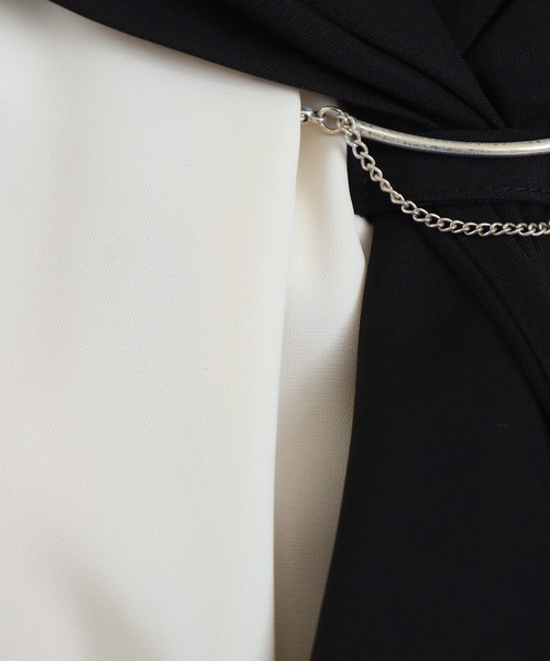 ASTORIA ODIER（アストリアオディール）の「スカーフ風ボウタイブラウス（シャツ/ブラウス・レディース・グレイッシュブルー/アイボリー/ホワイト×ブラック/ブルーグリーン・MEDIUM/LARGE）」の17枚目の写真