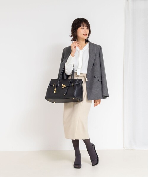 NOLLEY’S Sophi(ノーリーズソフィ)の「ウォッシャブルストレッチバックサテンボウタイブラウス(シャツ/ブラウス・レディース・オフホワイト/グレイッシュブルー・36/38)」の18枚目の写真
