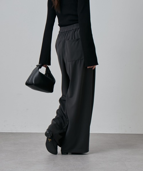 Lui's（ルイス）の「ポンチ2タックワイドパンツ（スラックス・レディース・ブラック/オフホワイト/グレー・36/38）」の7枚目の写真