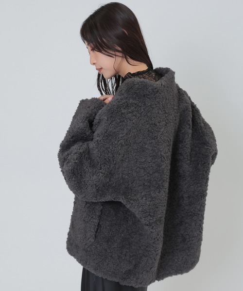 SUWDEE(スーディー)の「stand collar boa belt short coat(その他アウター・レディース・チャコールグレー/ブラック・FREE)」の13枚目の写真