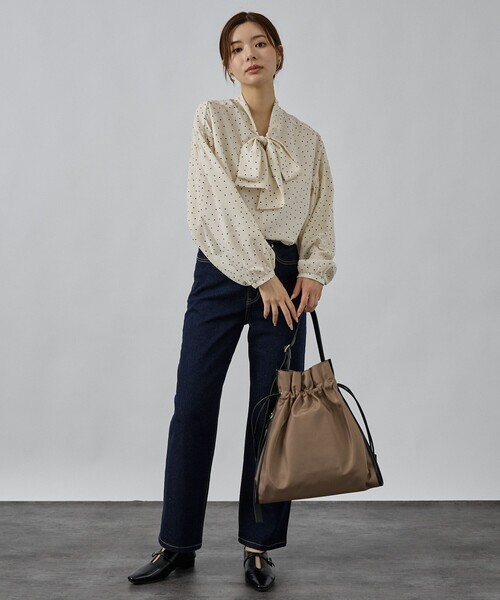 abahouse mavie（アバハウスマヴィ）の「ボウタイ2WAYブラウス（シャツ/ブラウス・レディース・ブラック/アイボリー/ホワイト・フリー）」の14枚目の写真