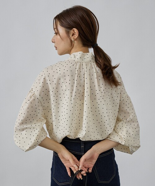 abahouse mavie（アバハウスマヴィ）の「ボウタイ2WAYブラウス（シャツ/ブラウス・レディース・ブラック/アイボリー/ホワイト・フリー）」の17枚目の写真