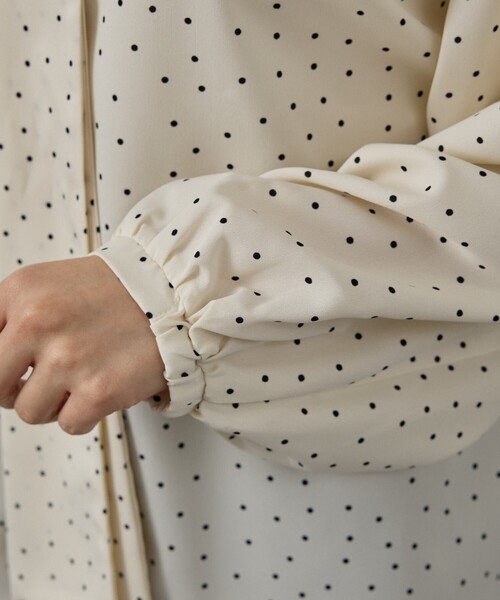 abahouse mavie（アバハウスマヴィ）の「ボウタイ2WAYブラウス（シャツ/ブラウス・レディース・ブラック/アイボリー/ホワイト・フリー）」の20枚目の写真