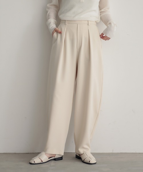 for/c（フォーシー）の「[セットアップ対応]タックカーブパンツ【サスティナブル】（その他パンツ・レディース・ブラック/ライトベージュ・M/L/LL/PM/TM）」の2枚目の写真