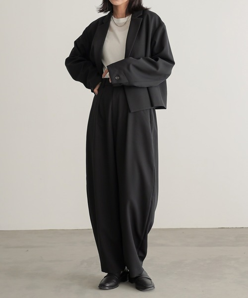 for/c（フォーシー）の「[セットアップ対応]タックカーブパンツ【サスティナブル】（その他パンツ・レディース・ブラック/ライトベージュ・M/L/LL/PM/TM）」の8枚目の写真