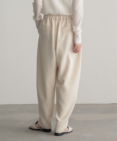 for/c（フォーシー）の「[セットアップ対応]タックカーブパンツ【サスティナブル】（その他パンツ・レディース・ブラック/ライトベージュ・M/L/LL/PM/TM）」の14枚目の写真