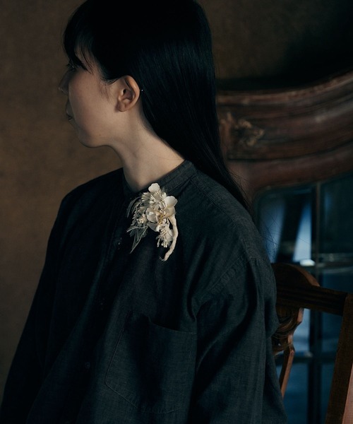 m.soeur（エムスール）の「オンシジウムのコサージュ（ブローチ/コサージュ・レディース・ホワイト/ブラック・FREE）」の12枚目の写真