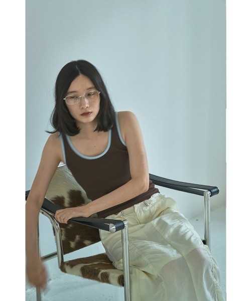 marjour(マージュール)の「LAYERED PIPING TANKTOP(タンクトップ・レディース・ブラウン/クリーム・M)」の7枚目の写真