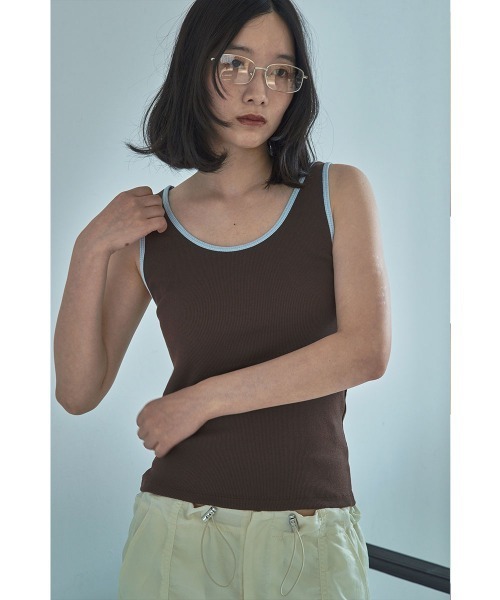 marjour(マージュール)の「LAYERED PIPING TANKTOP(タンクトップ・レディース・ブラウン/クリーム・M)」の10枚目の写真