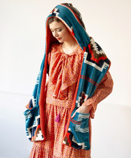 チャイハネ（チャイハネ）の「【チャイハネ】NOMADY ノマディフードマフラー（マフラー・レディース・ナチュラル/ブラック/サンドベージュ/スカイブルー・FREE）」の4枚目の写真