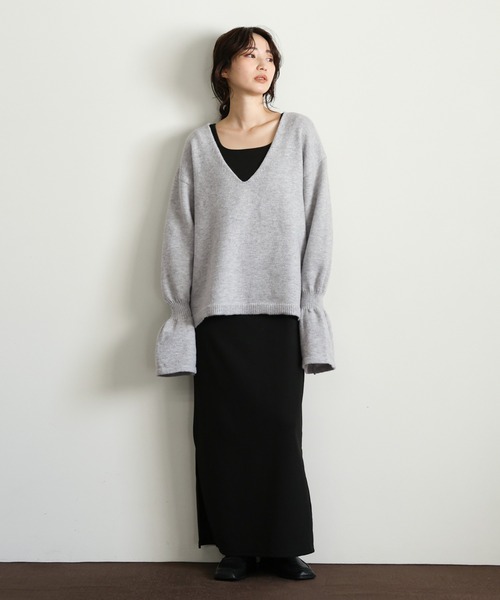 select MOCA Et(セレクトモカエト)の「【Et】Deep V-Neck Wool Mix Knit(ニット/セーター・レディース・ベージュ/グレー/ブラック・FREE)」の9枚目の写真