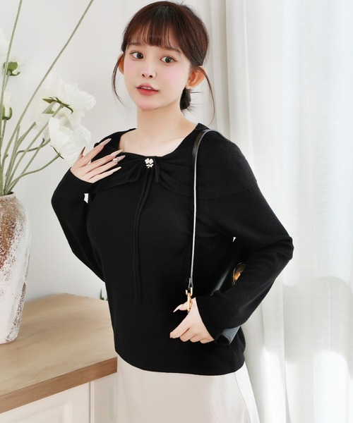 Anely（アネリー）の「ストール風 リボン ビジュー ニット プルオーバー（ニット/セーター・レディース・ピンク/アイボリー/ブラック・FREE）」の2枚目の写真