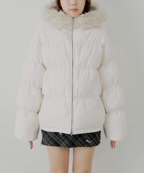 Chico（チコ）の「【4色展開】ファー取り外しミドルルーズ中綿ブルゾン