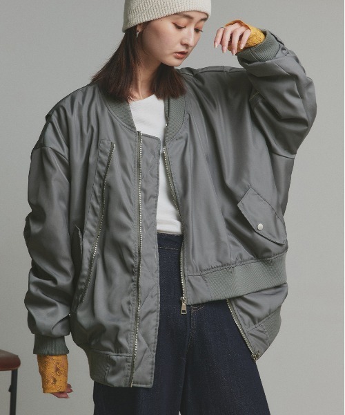 ad thie(アドティエ)の「ギャザーデザイン アシンメトリー MA-1(MA-1・レディース・グレー/ブラック/アイボリー/ベージュ・FREE)」の10枚目の写真