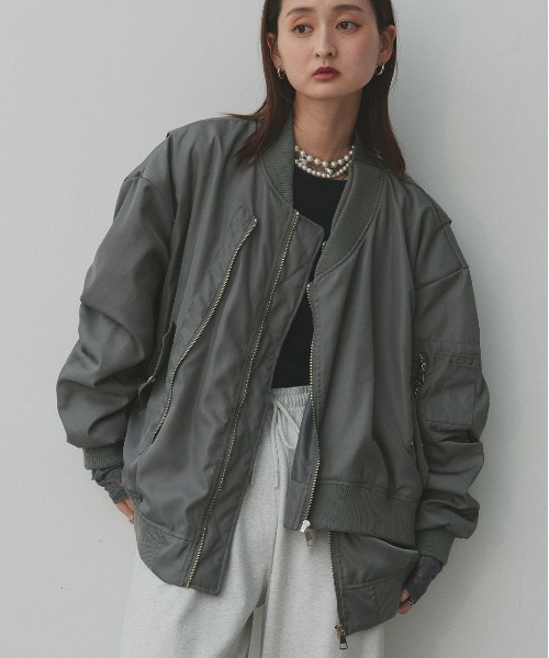 ad thie(アドティエ)の「ギャザーデザイン アシンメトリー MA-1(MA-1・レディース・グレー/ブラック/アイボリー/ベージュ・FREE)」の15枚目の写真