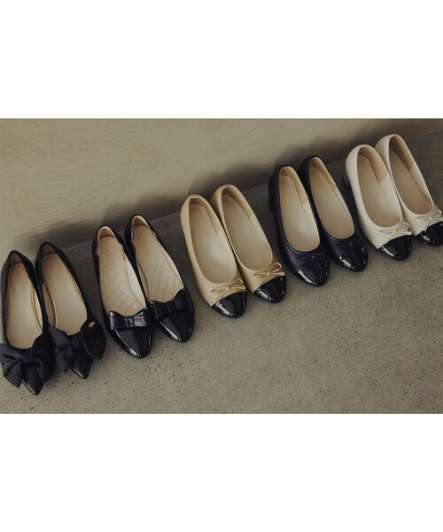 TOCCA（トッカ）の「TINY RIBBON RAIN PUMPS レインパンプス（パンプス・レディース・アイボリー系/ベージュ系/ブラック系・35/36/37/38/39）」の5枚目の写真