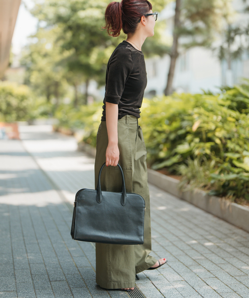 Spick & Span（スピックアンドスパン）の「《WEB限定追加2》MILOS / ミロス 別注ボストンバッグ *（ボストンバッグ・レディース・ブラック・FREE）」の5枚目の写真