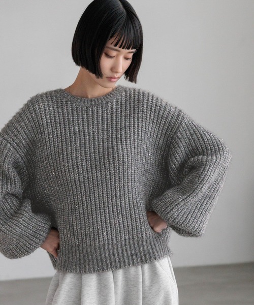 LOWRYS FARM（ローリーズファーム）の「スパンコールニットプルオーバーＬＳ　600406（ニット/セーター・レディース・ベージュ/ライトグレー/チャコールグレー/ブルー・FREE）」の2枚目の写真