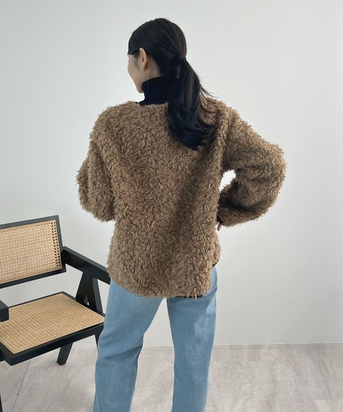 Futier land（フューティアランド）の「配色パイピングノーカラーボアコート（ブルゾン・レディース・ブラウン/アイボリー・MEDIUM/LARGE）」の18枚目の写真