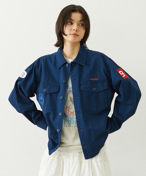 MILKFED.（ミルクフェド）の「PATCHED UTILITY SHIRT（シャツ/ブラウス・レディース・オリーブ/ベージュ/ネイビー・ONE SIZE）」の3枚目の写真