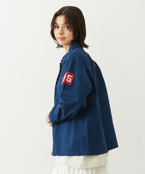 MILKFED.（ミルクフェド）の「PATCHED UTILITY SHIRT（シャツ/ブラウス・レディース・オリーブ/ベージュ/ネイビー・ONE SIZE）」の4枚目の写真