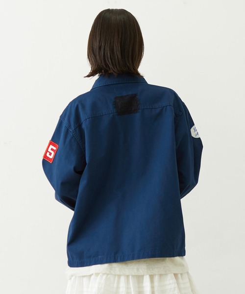 MILKFED.（ミルクフェド）の「PATCHED UTILITY SHIRT（シャツ/ブラウス・レディース・オリーブ/ベージュ/ネイビー・ONE SIZE）」の5枚目の写真