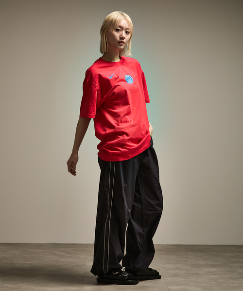 NIKE(ナイキ)の「【NIKE / ナイキ】PSG M NK T90 REMIX TEE HV4922- 679(Tシャツ/カットソー・メンズ・レッド・SMALL/MEDIUM/LARGE/X-LARGE/XX-LARGE)」の17枚目の写真