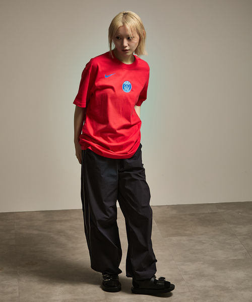 NIKE(ナイキ)の「【NIKE / ナイキ】PSG M NK T90 REMIX TEE HV4922- 679(Tシャツ/カットソー・メンズ・レッド・SMALL/MEDIUM/LARGE/X-LARGE/XX-LARGE)」の21枚目の写真