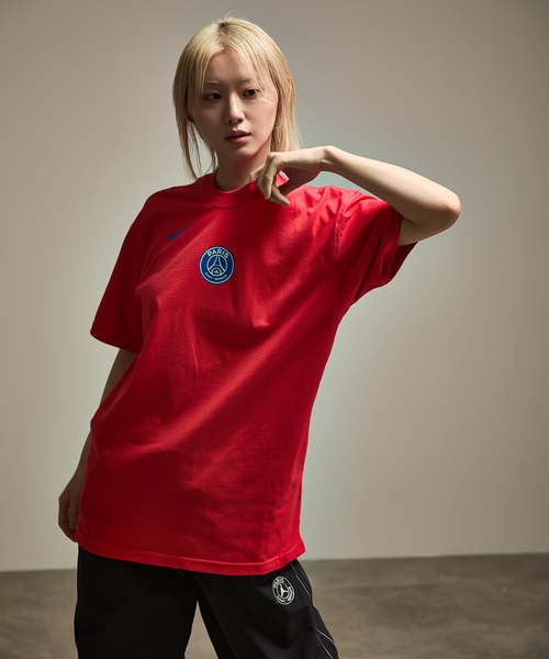 NIKE(ナイキ)の「【NIKE / ナイキ】PSG M NK T90 REMIX TEE HV4922- 679(Tシャツ/カットソー・メンズ・レッド・SMALL/MEDIUM/LARGE/X-LARGE/XX-LARGE)」の22枚目の写真