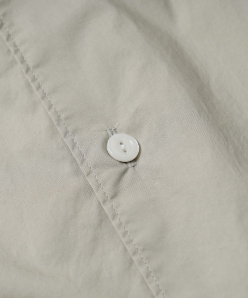 FRIZMWORKS(フリズムワークス)の「TYPEWRITER HALF SHIRT _ DOVE GRAY(シャツ/ブラウス・メンズ・その他・MEDIUM/LARGE/X-LARGE)」の4枚目の写真