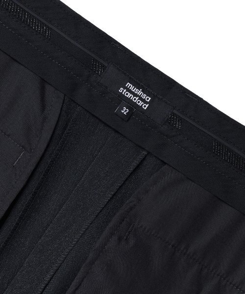 MUSINSA STANDARD（ムシンサスタンダード）の「スーパーワイドヒドゥンバンディングスラックス[チャコールグレー]（スラックス・メンズ・その他・28/29/32/30/31/33/26/27/40/42/36/38/34）」の2枚目の写真