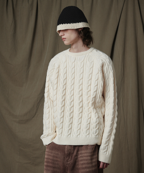 GLW(ジーエルダブリュ)の「レギュラーニットケーブルアイボリー(ニット/セーター・レディース・その他・SMALL/MEDIUM/LARGE)」の2枚目の写真