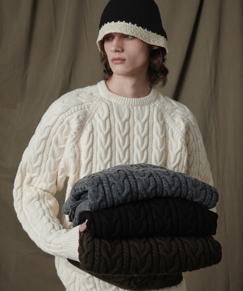 GLW(ジーエルダブリュ)の「レギュラーニットケーブルアイボリー(ニット/セーター・レディース・その他・SMALL/MEDIUM/LARGE)」の3枚目の写真