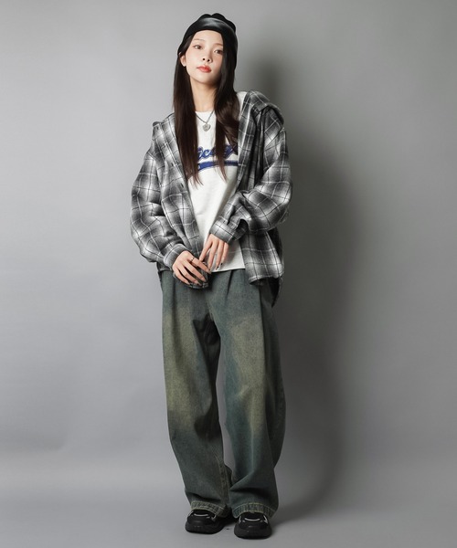 SPINNS（スピンズ）の「肉厚☆フード付きオーバーサイズチェックシャツ/起毛テレコ（シャツ/ブラウス・レディース・ブラック/アイボリー/ブラウン/ボルドー/ネイビー・ONESIZE）」の22枚目の写真