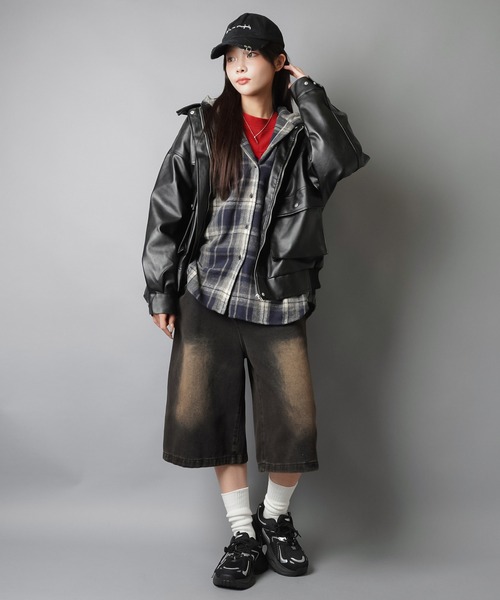 SPINNS（スピンズ）の「肉厚☆フード付きオーバーサイズチェックシャツ/起毛テレコ（シャツ/ブラウス・レディース・ブラック/アイボリー/ブラウン/ボルドー/ネイビー・ONESIZE）」の18枚目の写真