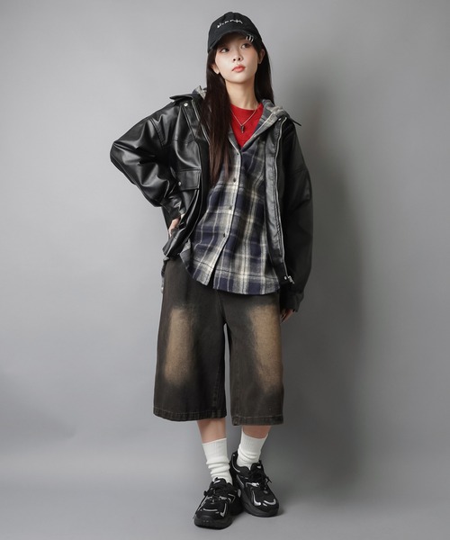 SPINNS（スピンズ）の「肉厚☆フード付きオーバーサイズチェックシャツ/起毛テレコ（シャツ/ブラウス・レディース・ブラック/アイボリー/ブラウン/ボルドー/ネイビー・ONESIZE）」の19枚目の写真