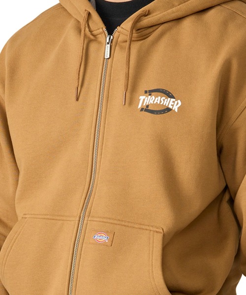 Dickies(ディッキーズ)の「【Dickies x THRASHER(スラッシャー)】HDDIE/スウェットジップパーカー(パーカー・メンズ・ブラウン・LARGE/X-LARGE/MEDIUM)」の2枚目の写真