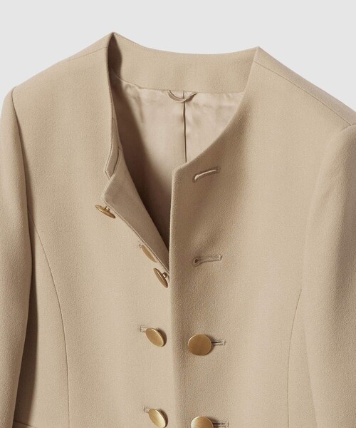 ANAYI（アナイ）の「【Eternal Line 2026】ウールジョーゼットノーカラーダブルジャケット（ノーカラージャケット・レディース・ベージュ/ネイビー・36/38/34）」の15枚目の写真
