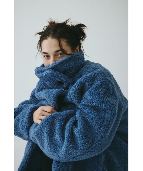 HeRIN.CYE（ヘリンドットサイ）の「Stand collar boa coat　　スタンドカラーボアコート（その他アウター・レディース・ダークブルー/オフホワイト/ダークブラウン・38/36）」の13枚目の写真