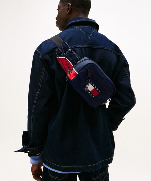 tommy jeans（トミー ジーンズ）の「アーカイブウエストバッグ（ショルダーバッグ・メンズ・マルチ・FREE）」の2枚目の写真