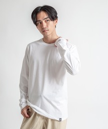 【NEW ERA】メンズ　ユニセックス　長袖　Tシャツ　カットソー　クルーネック