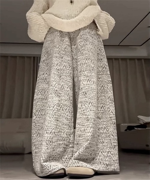 Dream garden(ドリームガーデン)の「ランダムヘリンボーンイージーパンツ(その他パンツ・レディース・ブラック/ライトブラウン/ベージュ/ピンク・L/M)」の15枚目の写真