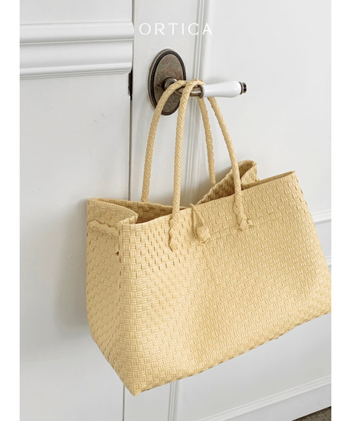ORTICA（オルティカ）の「[Handmade] Pasar Bag - Butter Yellow XL（トートバッグ・レディース・その他・FREE）」の2枚目の写真