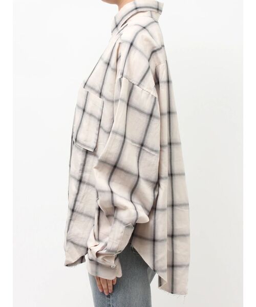 Ungrid(アングリッド)の「カットオフデザインチェックルーズシャツ(シャツ/ブラウス・レディース・アイボリー/レッド・FREE)」の15枚目の写真